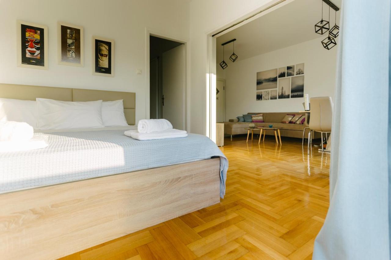 Acropolis View Apartment In เอเธนส์ ภายนอก รูปภาพ